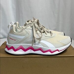 Reebok Zig Elusion Energy Alabaster / Pink  7.5